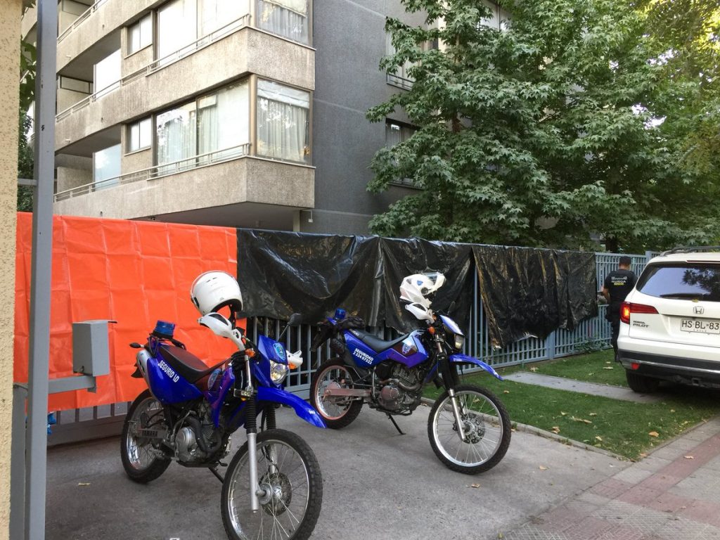 Menor de 10 años falleció tras caer desde el piso 13 de un edificio en Ñuñoa