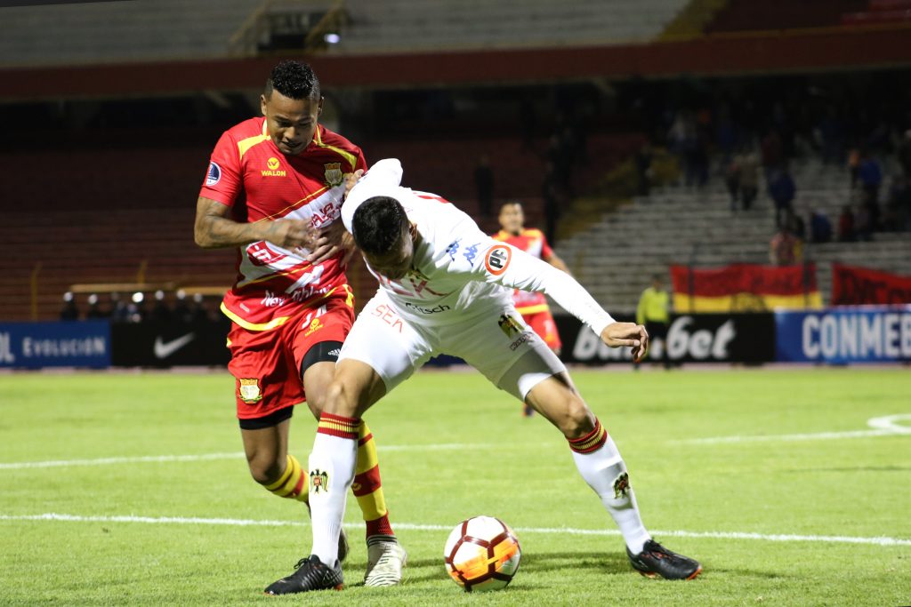 Prensa peruana: “Sport Huancayo aniquiló a una floja Unión Española”