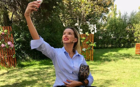 Claudia Schmitd realizó un duro comentario contra Daniela Vega: “No es una mujer como yo”