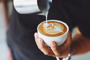 FOTOS | Fue por un café y terminó con una asquerosa sorpresa al final