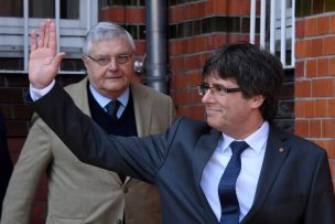 Puigdemont vuelve a pedir diálogo con Madrid al salir de la cárcel en Alemania