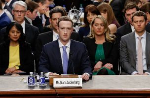 Zuckerberg pide disculpas a legisladores por abuso de datos personales