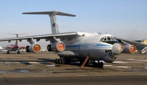 Un avión con cerca 100 militares a bordo se estrelló en Argelia