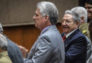 Raúl Castro dejará en 2021 mando de Partido Comunista a Díaz-Canel