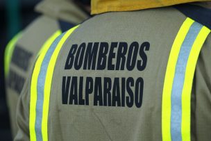 Dos menores fallecen en incendio en Valparaíso