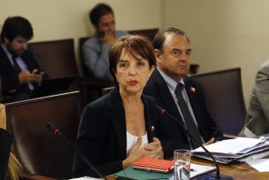 Frente Amplio se suma a idea de interpelar a ministra de Transportes