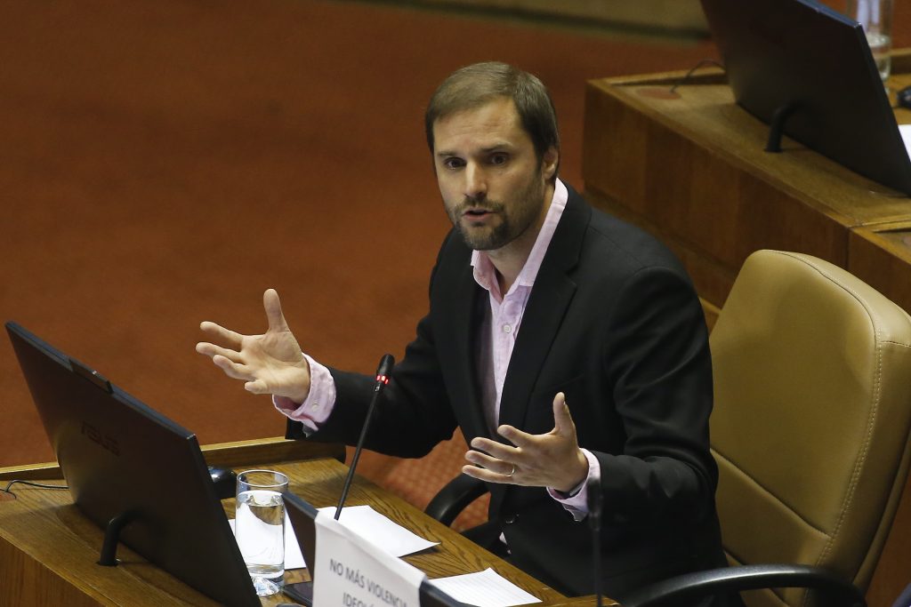 Diputado Bellolio por gratuidad para los IP y CFT: “Es una compensación”