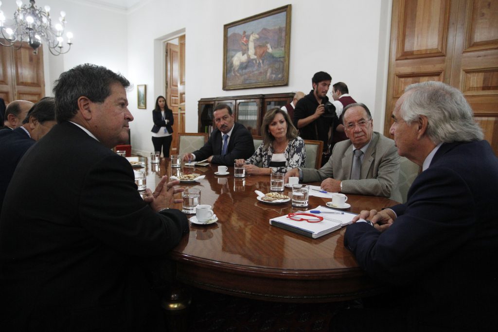 PR tras reunión con Chadwick: “Acuerdos del Gobierno son insuficientes”