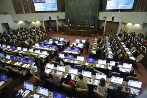 Diputados UDI y RN plantean disminuir el número de parlamentarios