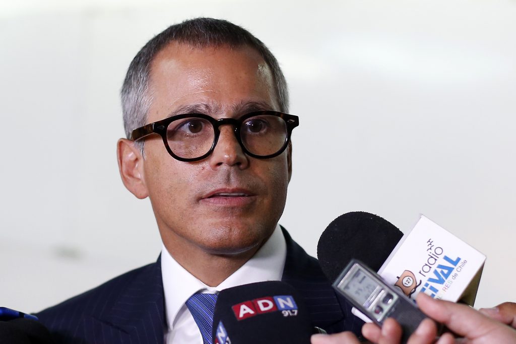 Buscan salir del barro: El crudo análisis del director ejecutivo de Canal 13