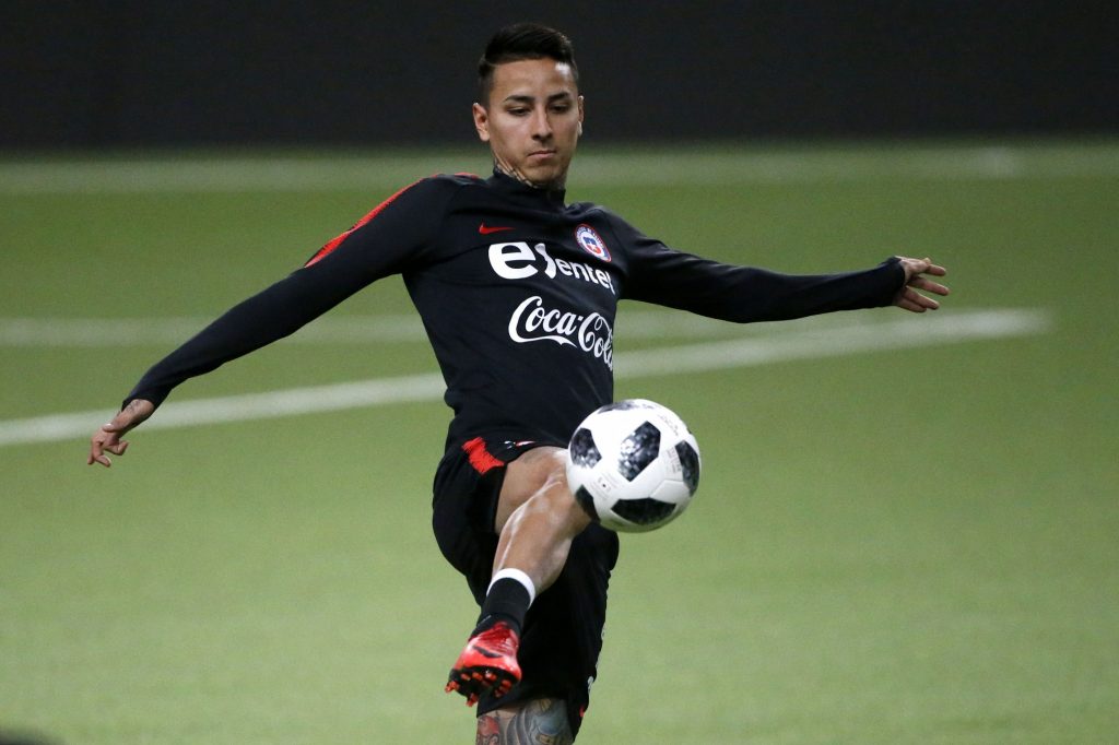 AC Milan derrotó a la Bologna con Erick Pulgar los 90 minutos en cancha