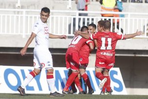 Unión la Calera complica a Martín Palermo