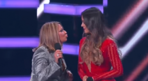 Dra. Polo sorprendió en los Billboard con sensual beso a modelo mexicana