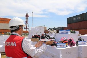 Decomisan en Iquique cargamento de zapatillas falsificadas avaluadas en $150 millones