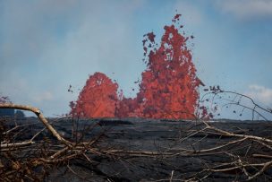 Lava volcánica acecha planta geotérmica en Hawaii