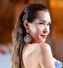Javiera Menares: La top model chilena que brilla en Cannes