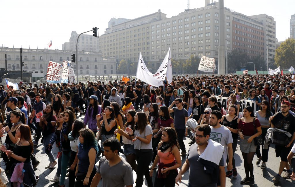 Intendencia aprueba recorrido de marcha Confech “contra la violencia machista”
