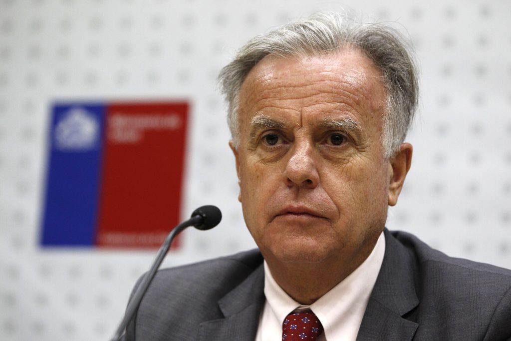 Santelices no renuncia: “Los ministros obedecemos a mandato y confianza de Presidente”