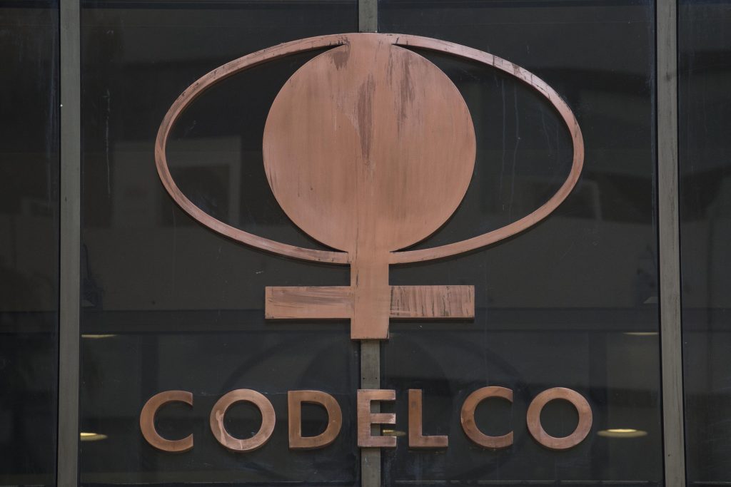 Trabajadores del cobre rechazan designación de Juan Benavides en Codelco