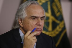 Nuera del ministro Chadwick también renunció a su cargo en La Moneda