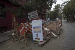 Vecinos de Barrio Lastarria reclaman por demoras en las obras del GAM