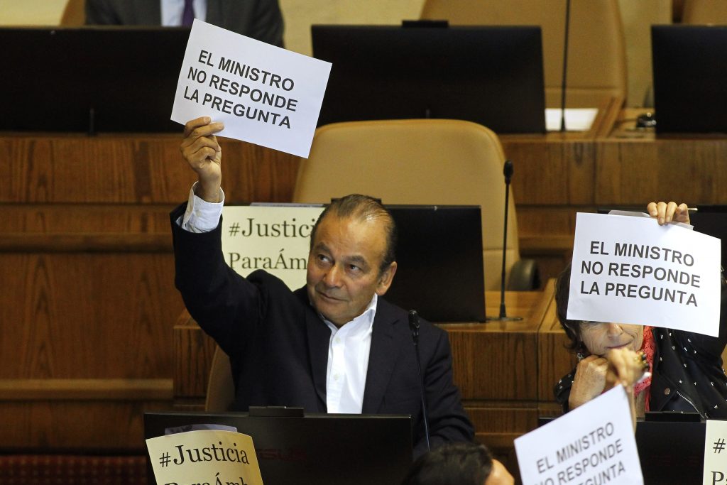 Bancada PPD-PRO: “Se está privilegiando el negocio de las clínicas”