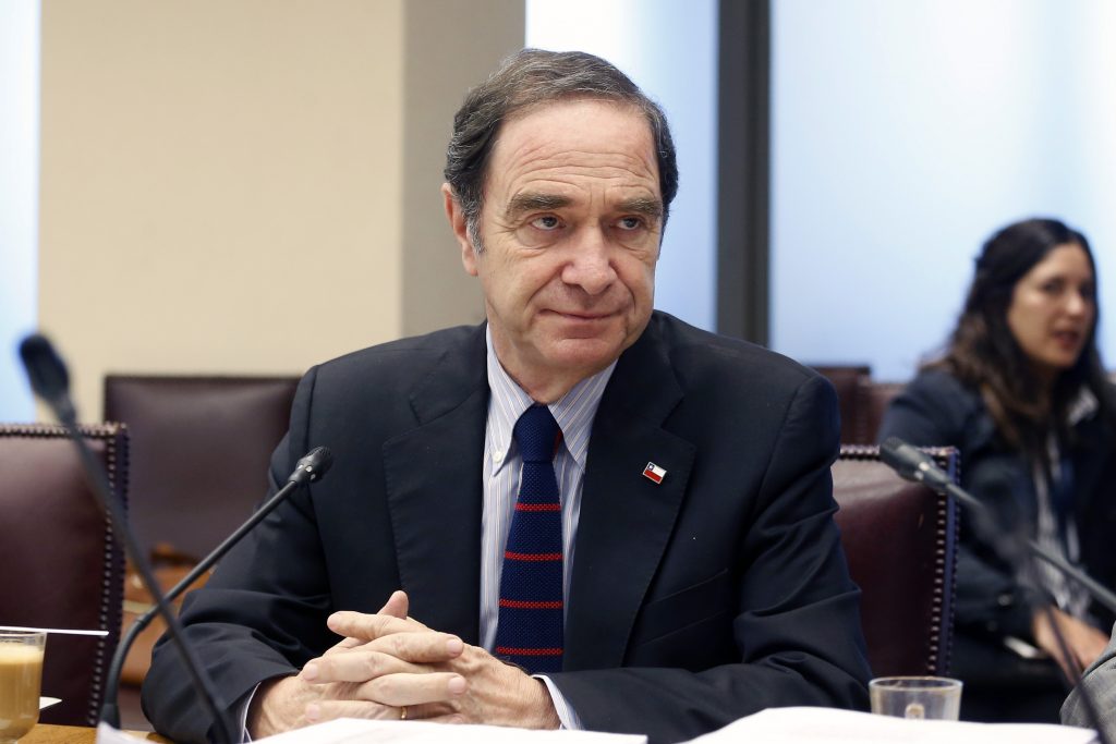 Larraín y tensión en la comisión experta: “Chile ya está cansado de los debates constitucionales, esta es la última oportunidad”
