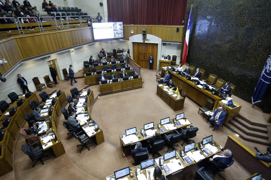 Senado rechazó derogar “ley seca” en elecciones y moción no seguirá en trámite