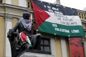 Estudiantes se manifiestan por violencia contra pueblo palestino