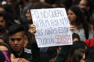 Encuesta Cadem revela un alto apoyo de la población a movilizaciones feministas