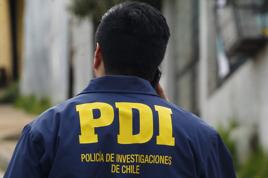 Subcomisario PDI repelió robo de su camioneta a balazos y mató a 2 asaltantes
