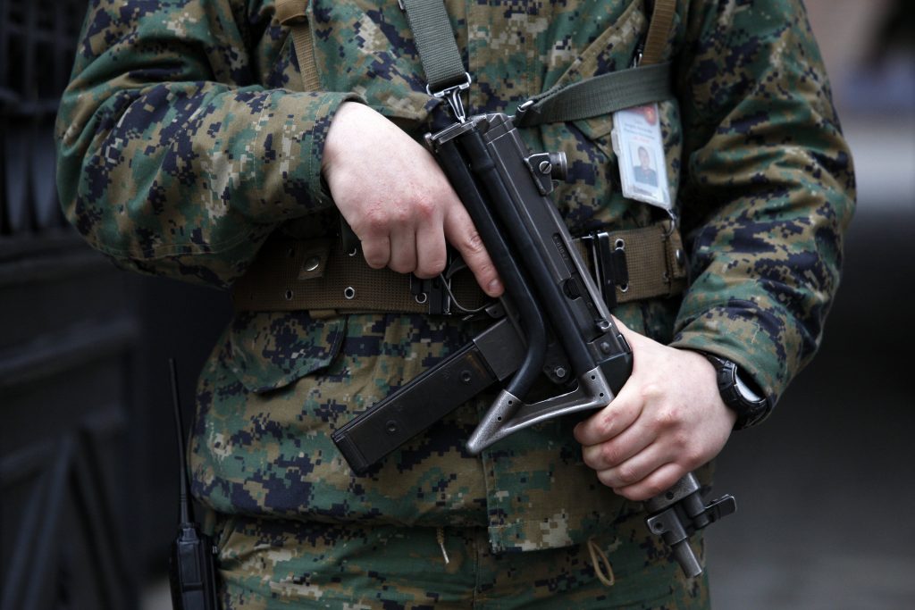 Comandante de Ejército podría ser citado al Senado por sobreprecios en aeronaves