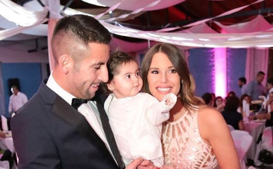 El tierno juego del “Huaso” Isla con la pequeña Luz Elif