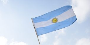 Argentina celebra mejora de calificación a 'mercado emergente'