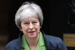 Medio escocés contra Theresa May