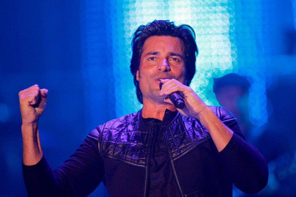 Hija de Chayanne celebra los 50 años de su papá con tiernas fotos del recuerdo