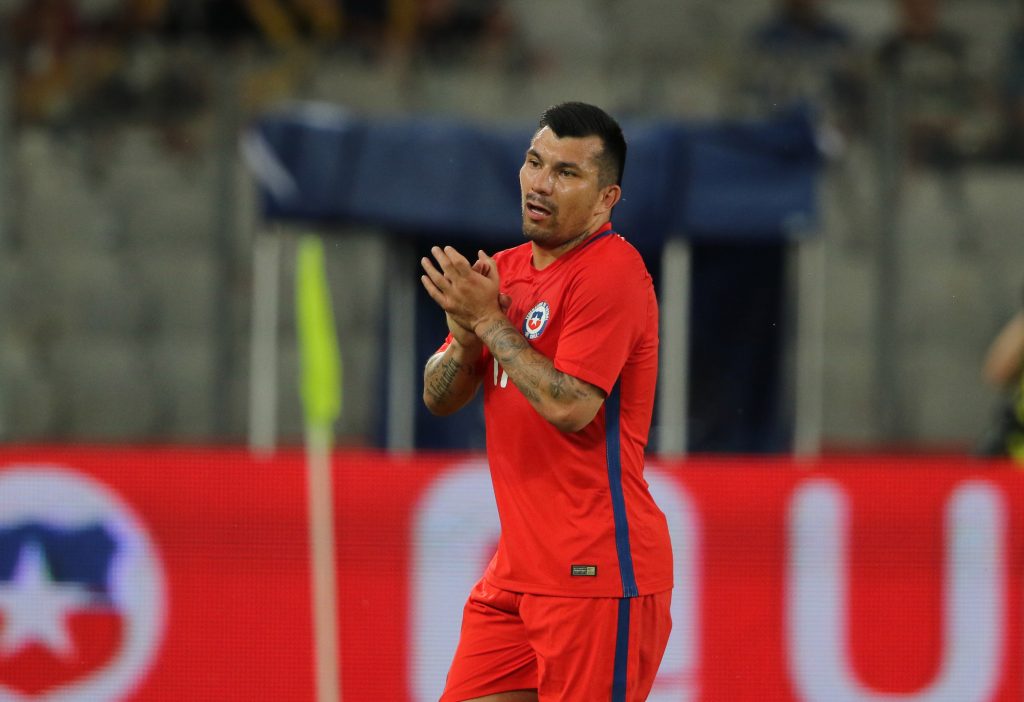 Medel defiende el juego de la UC: “Lo importante es ganar”