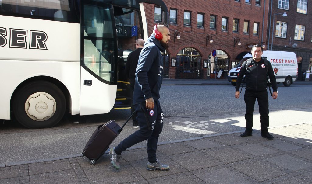 Vidal llega a Europa para cumplir su objetivo con la “nueva” Selección
