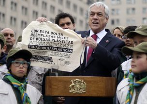 Piñera por bolsas plásticas: “Chile está dando muestra de ser país responsable