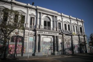 Alessandri suspendió las clases por todo el resto del año en el Liceo Amunátegui