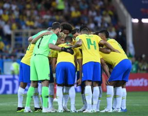 Brasil con Neymar en cancha busca su primer triunfo en el Mundial