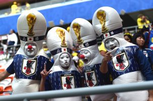 [VIDEO] Curiosidades del Mundial: Hinchas japoneses sorprenden con destacable actitud luego del triunfo frente a Colombia