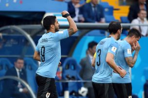 Uruguay clasifica a octavos y elimina a Pizzi del Mundial