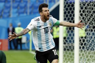 Argentina consigue el milagro y avanza los octavos de final