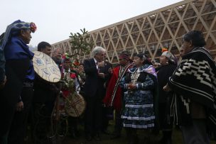 Presidente Piñera sostuvo encuentro con loncos y machis en Temuco