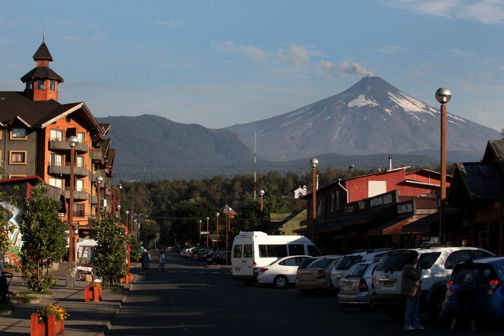 Declaran Alerta técnica Naranja en Volcán Villarrica por aumento de actividad sísmica