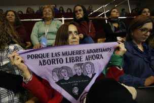 Chilenas iniciarían el “turismo médico” a Argentina si se aprueba aborto libre