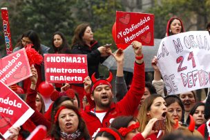 Colegio de matronas acusa que Contraloría puede convertirse en un “Cuarto Poder”