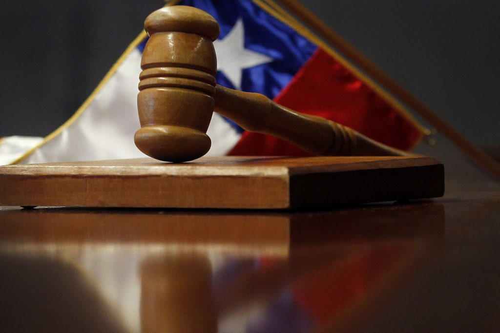 Arica: condenan a 20 años a sujeto que abusó sexualmente de hija menor de edad