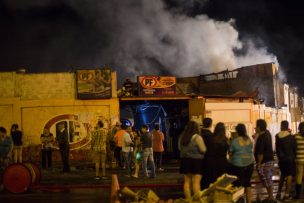 Incendio dejó cuantiosas pérdidas en Vega Central de Antofagasta